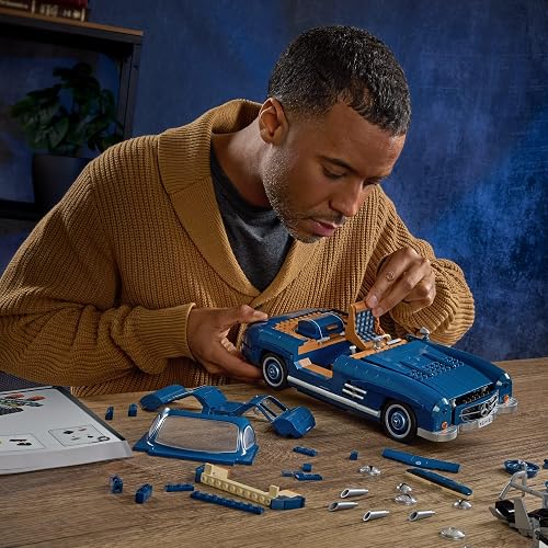 Hot Wheels Brick Shop Juguete de Construcción Mercedes-Benz 300 SL 1:12 | Edición 70 Aniversario; piezas metálicas, placa de colección y auto de metal con vitrina