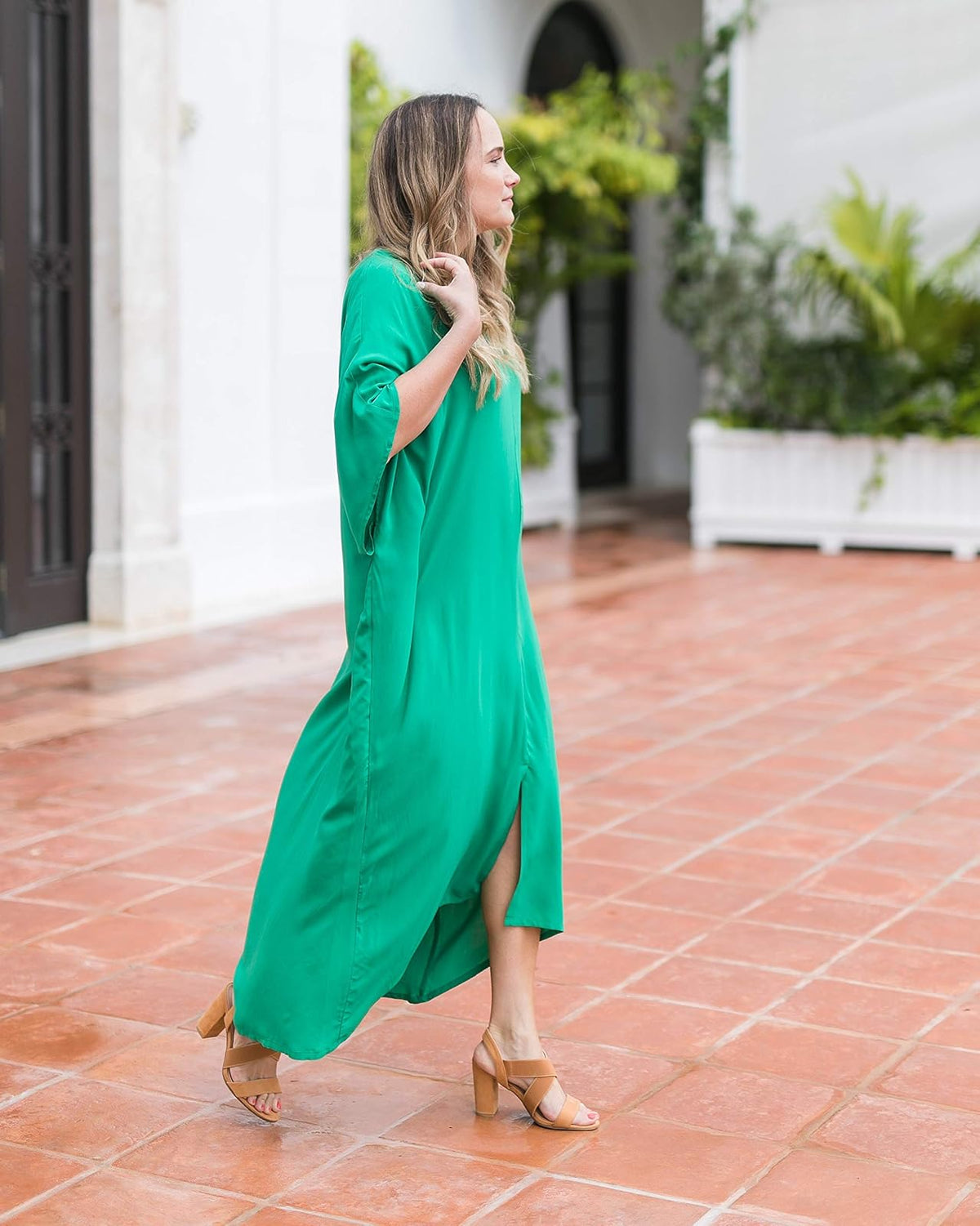 The Drop Caftán Esmeralda Para Mujer Con Abertura Frontal por @graceatwood