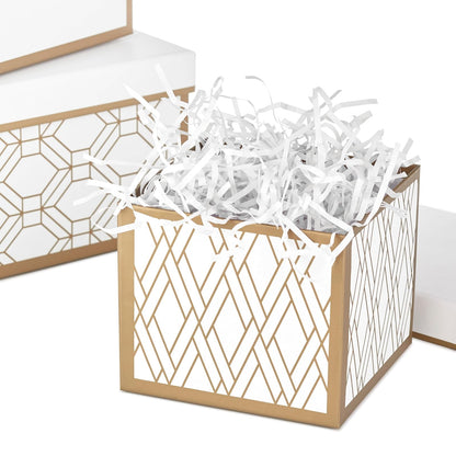 Hallmark - Cajas de regalo anidadas con tapas y relleno (juego de 3, blanco y dorado, varios tamaños) para el día de San Valentín, bodas, despedidas de soltera, damas de honor, cumpleaños