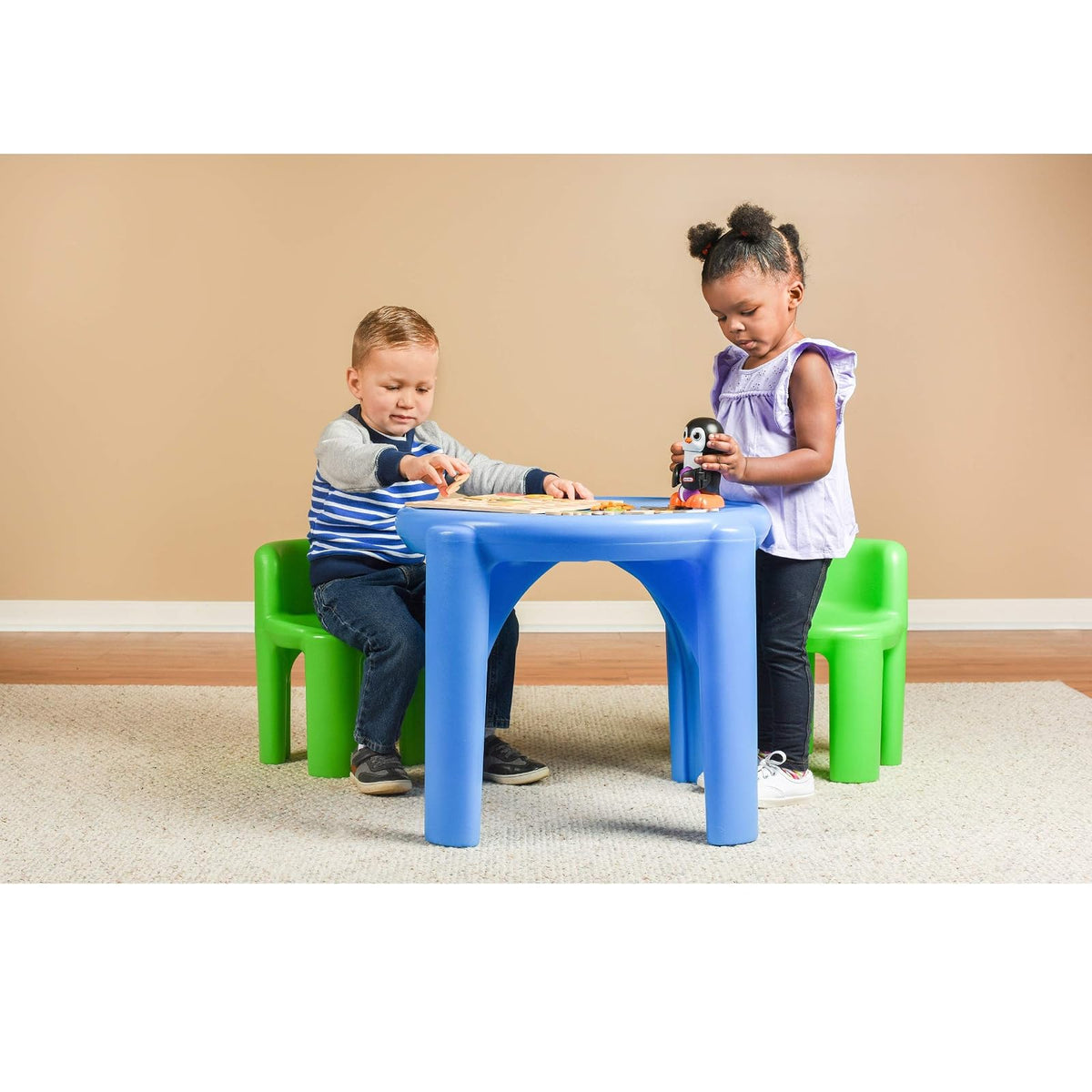 Little tikes Brillante 'n Bold sillas y Mesa, Color Verde y Azul