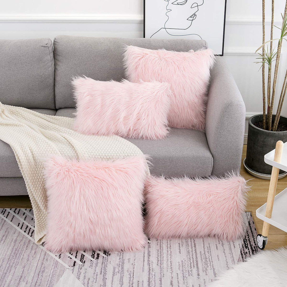 WLNUI Juego de 2 Fundas de Almohada esponjosas de Color Rosa, Serie de Lujo, Estilo Merino, Fundas de Almohada Decorativas de Piel sintética, Fundas de cojín cuadradas y peludas, 18 x 18 Pulgadas