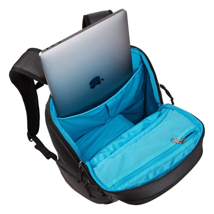 Thule EnRoute Mochila para Cámara 20L, Compartimento Acolchado para DSLR o Mirrorless, Laptop de 13”, Acceso Lateral Rápido, Cápsula Extraíble, Ideal para Fotografía de Viaje o Profesional, Negro