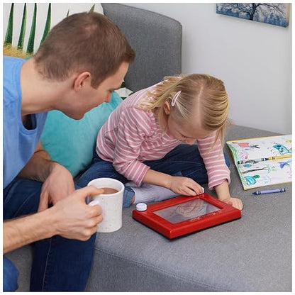 Etch A Sketch, Original Magic Screen, 86% de plástico Reciclado, Juguetes clásicos creativos para niños comprometidos con el Medio Ambiente para niños y niñas a Partir de 3 años