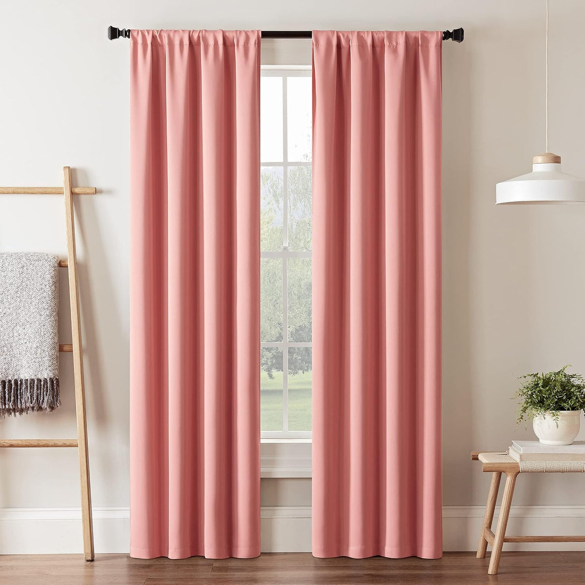 Eclipse Darrell Panel de Cortina Blackout con Bolsillo para Barra - 94An x 213.4Al cm (1 Paneles) - Coral
