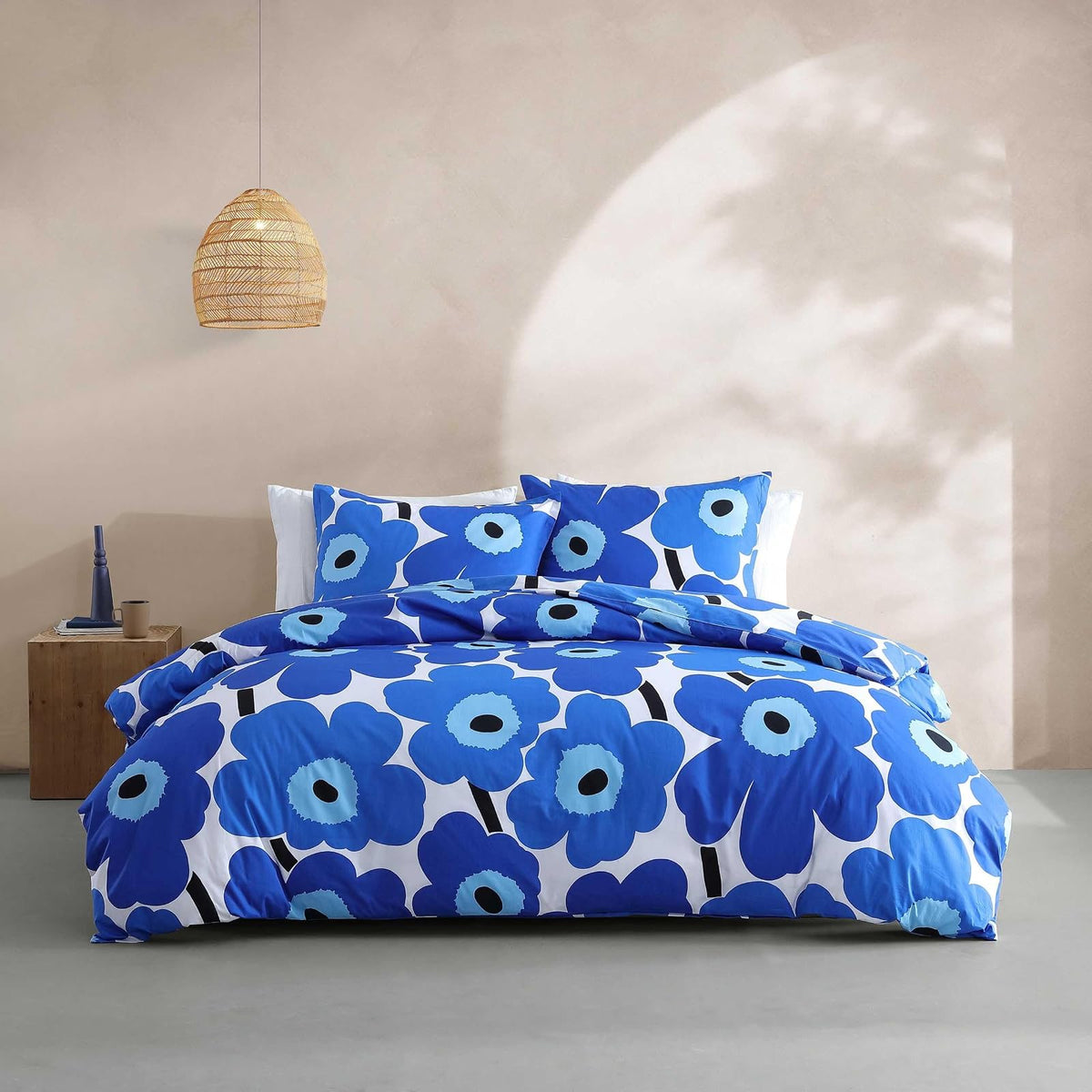 MARIMEKKO - Juego de Funda de edredón Reversible tamaño Full/Queen, percal de algodón con Fundas Decorativas a Juego, diseño Floral Unikko en Azul, Ropa de Cama para el hogar