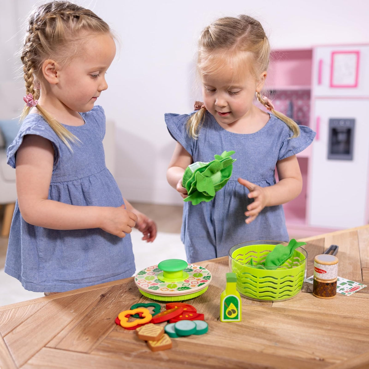 Melissa & Doug Centrifugador de Ensalada, Kit de Juguetes, Juego de Roles, Comida de Juguete para Niños y Niñas de Edad 3+