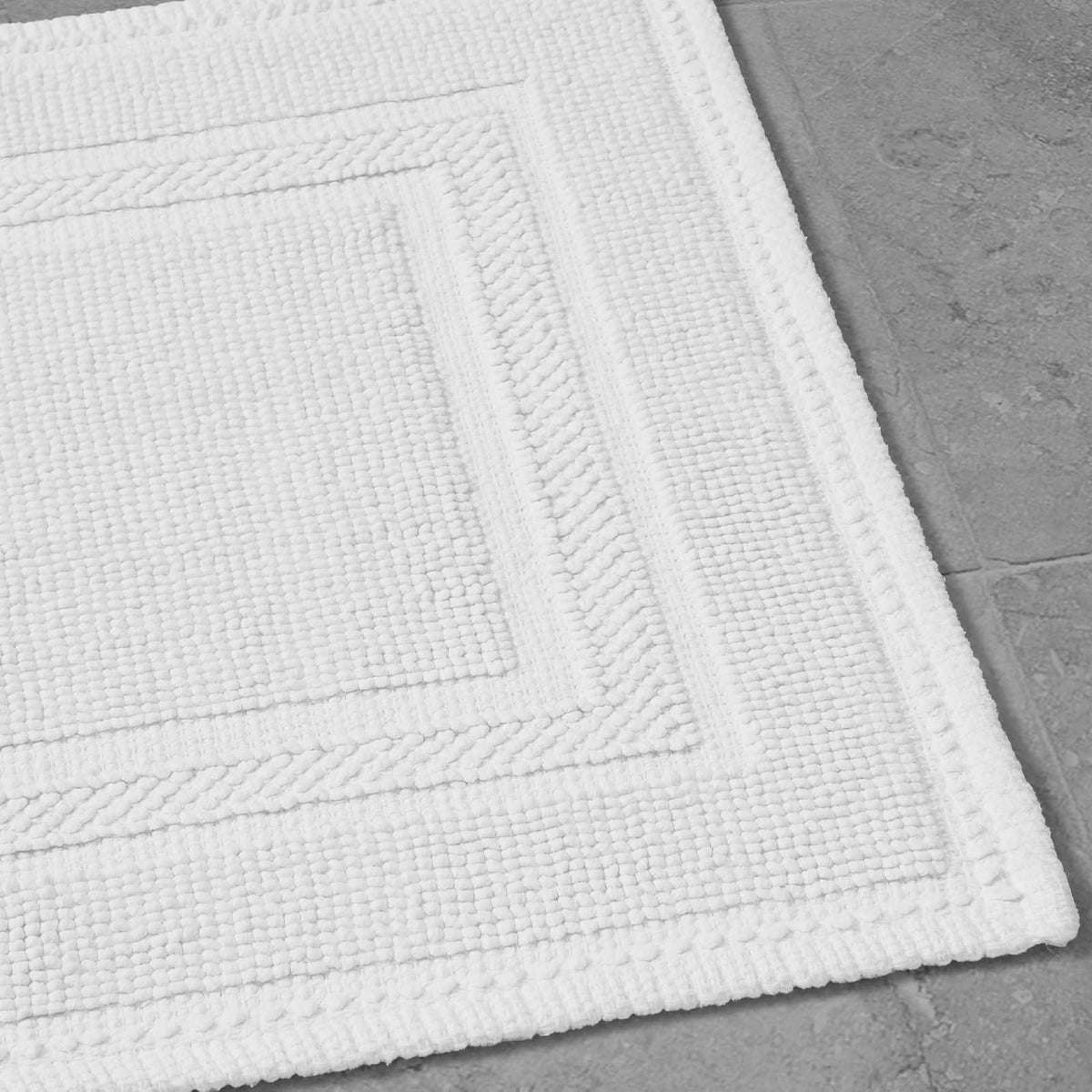 Jean Pierre New York Alfombra de baño, algodón, Lavado a la Piedra, diseño Circuito, Contemporáneo, Blanco, 17x24 in., 1, 1