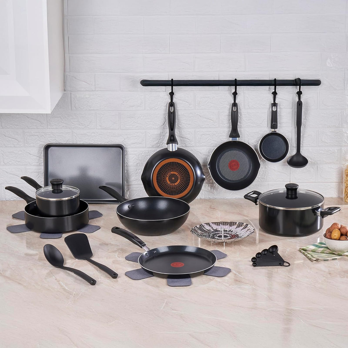 T-fal Batería de Cocina 22 Piezas Supercook Tita Negra Antiadherente Titanium, Thermo-Señal, Ollas y Sartenes, Set Completo para Cocina, Fácil Limpieza, B968SM84