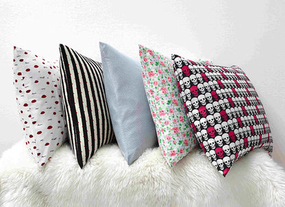 Betsey Johnson Wonderland Stripe Sheet Set, Full, Black | Fundas de almohada a juego incluidas, sensación suave y suave, resistente a las manchas y a las arrugas