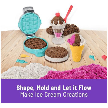 Kinetic Sand con Aroma, Set de Juego Fábrica de Helados y Postres con 3 Colores de Aroma Natural con Aroma y 6 Herramientas para Servir
