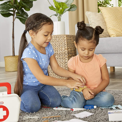 Little Tikes Kit de Primeros Auxilios - Juego de rol médico - 3 + años - Juega y aprende - Juguete Interactivo para niños - Incluye cubrebocas, inmovilizador de Brazo, folleto, Accesorios y más