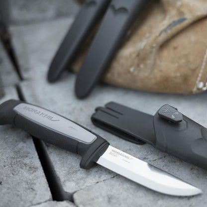 Morakniv Craftline - Cuchillo de hoja fija robusto con hoja de acero al carbono y hoja combinada, 3.6 pulgadas