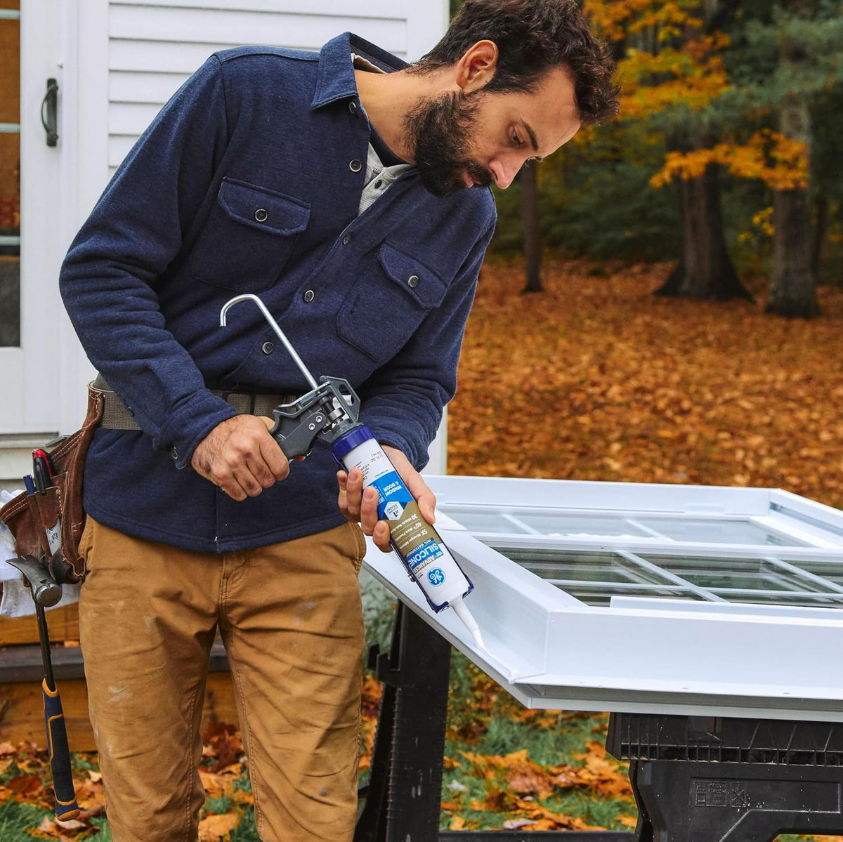 GE Advanced - Calafateo de silicona para ventana y puerta, transparente, cartucho de 10 onzas líquidas, 1 paquete - Sellador de silicona 100% impermeable, 5 veces más fuerte, a prueba de encogimiento