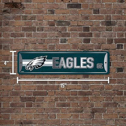 Rico Industries Placa metálica para calle de la NFL Philadelphia Eagles Home Decor (10 x 38 cm), ideal para el hogar, oficina, dormitorio y cueva de hombres, fabricada en plata