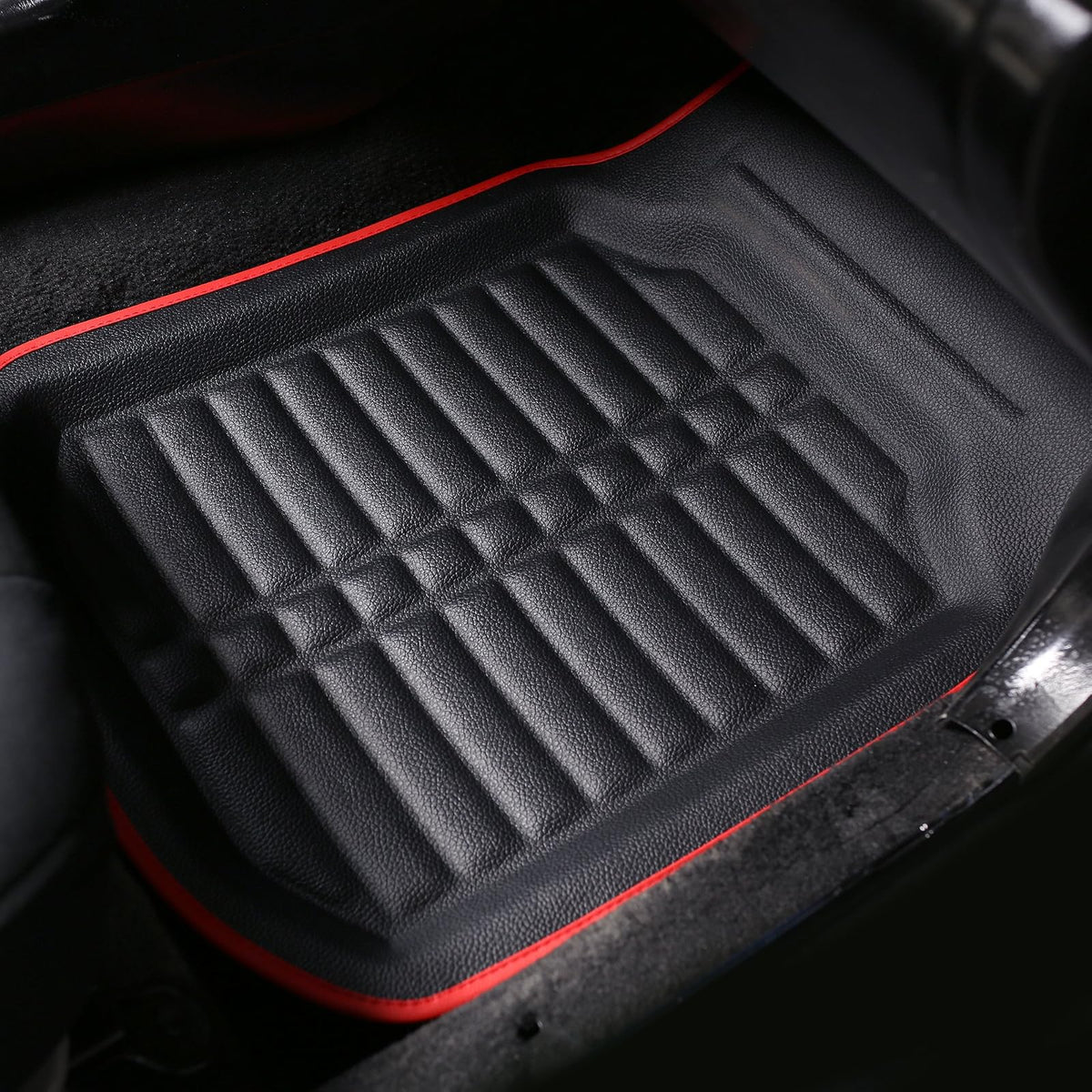 FH Group - Tapetes de Cuero sintético para Automóvil, Resistentes, Rojo/Negro