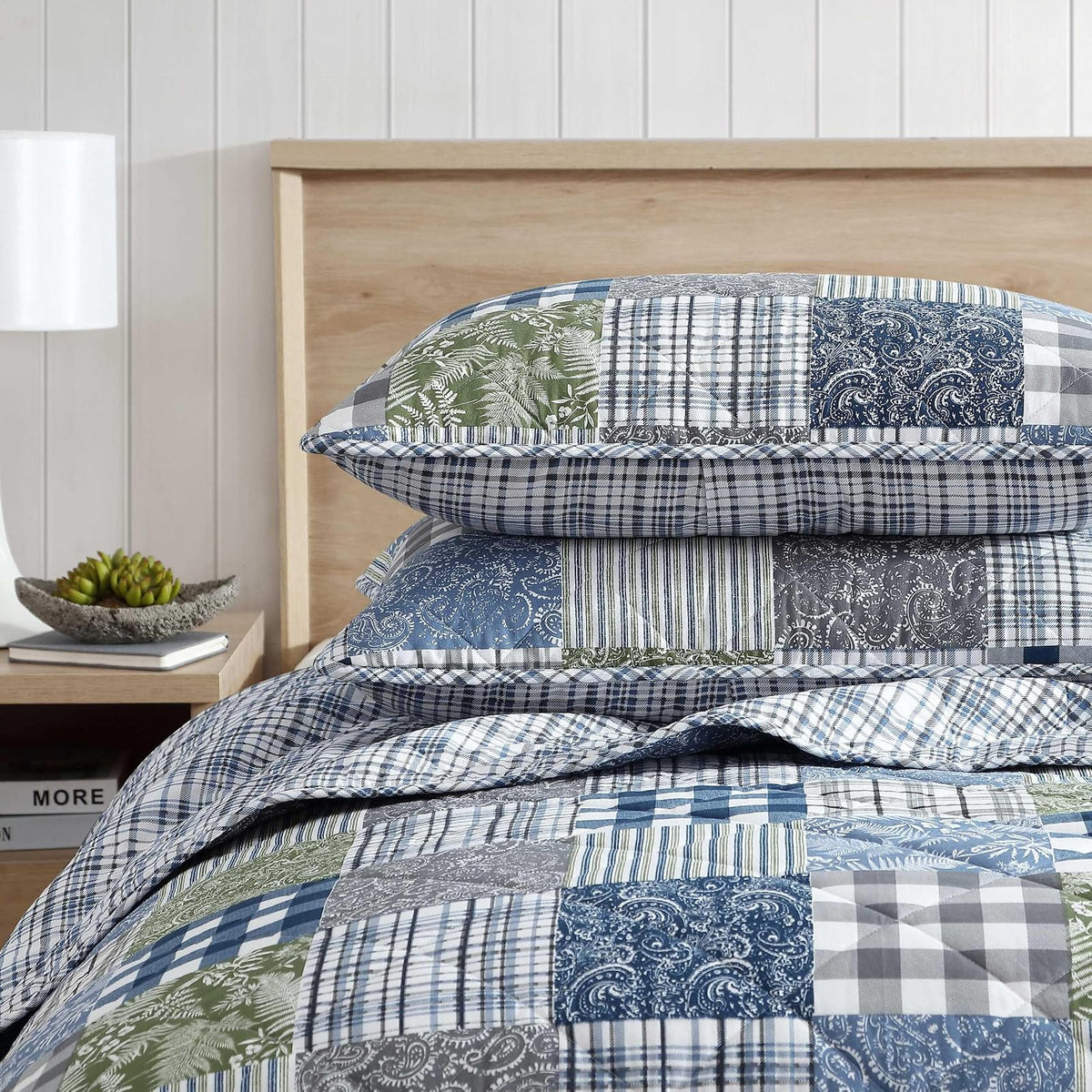 Eddie Bauer - Juego de edredón individual, ropa de cama de algodón reversible con funda a juego, decoración del hogar con reverso a cuadros (acogedor patchwork a cuadros azul/verde, tamaño individual)