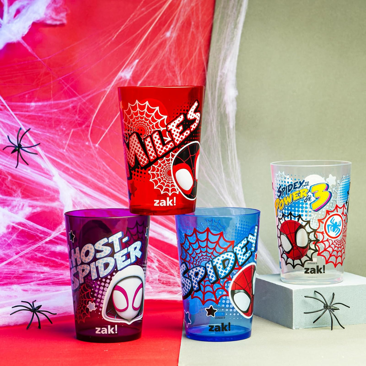 Zak Designs Marvel Spider-Man - Juego de vasos anidables para el hogar, vasos de plástico sin BPA de 14.5 onzas, paquete de 4 (Spidey and His Amazing Friends)