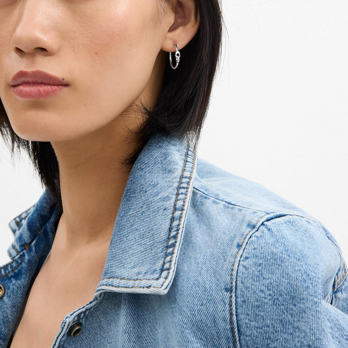 COACH Women's Signature Hoop Earrings