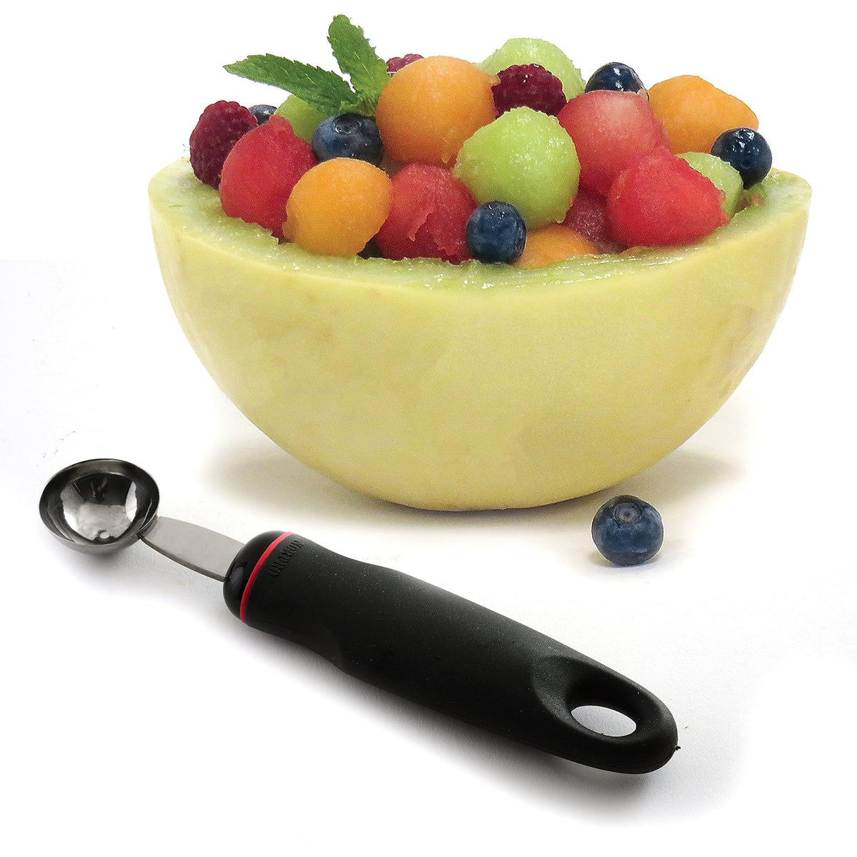 Norpro 110 Productos Grip-EZ Descorazonador de frutas, Sacabolas para melón y sandía, negro, 3 cm de diámetro