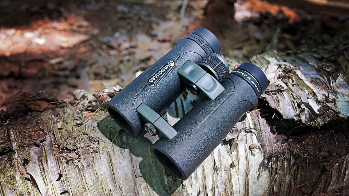 Vanguard Endeavor ED II 8x42 Binocular with HOYA ED Glass