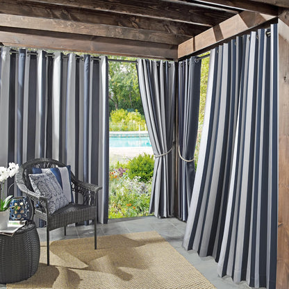 Sun Zero Valencia Cortinas Opacas con Ojales Interior/Exterior - 137.2An x 274.3Al cm (2 Paneles) - Índigo