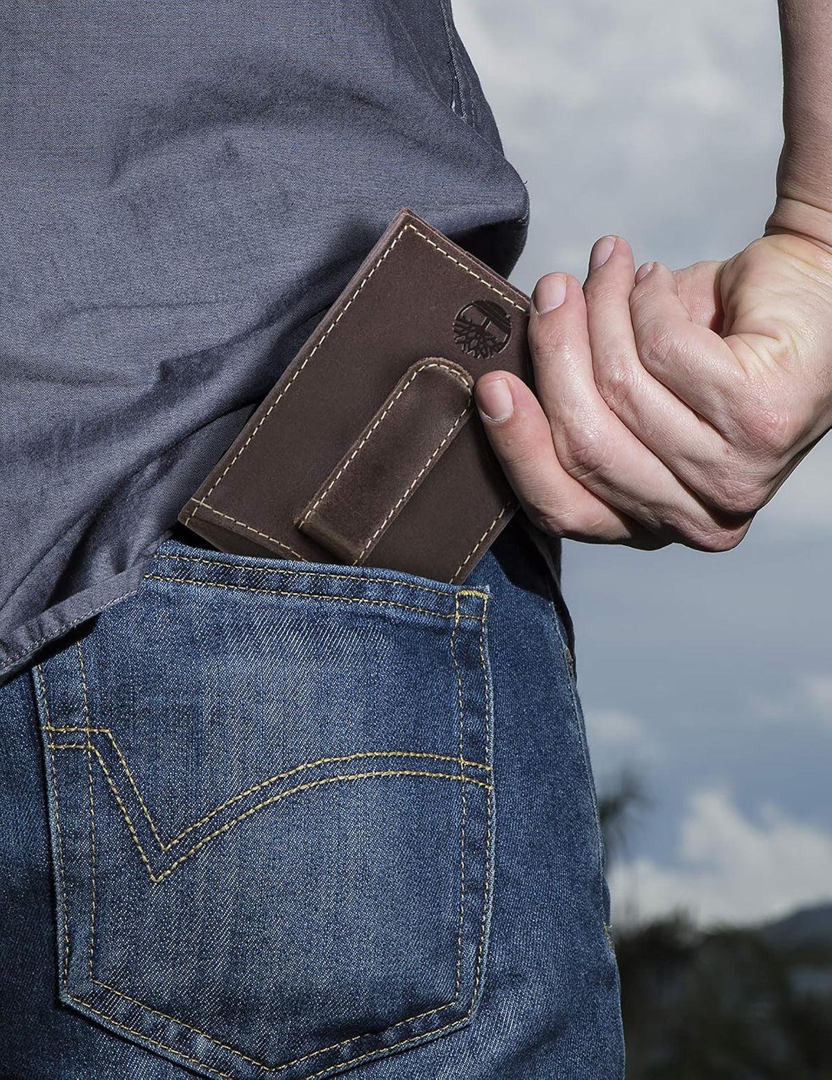 Timberland Men's Minimalist Front Pocket Slim Money Clip Wallet