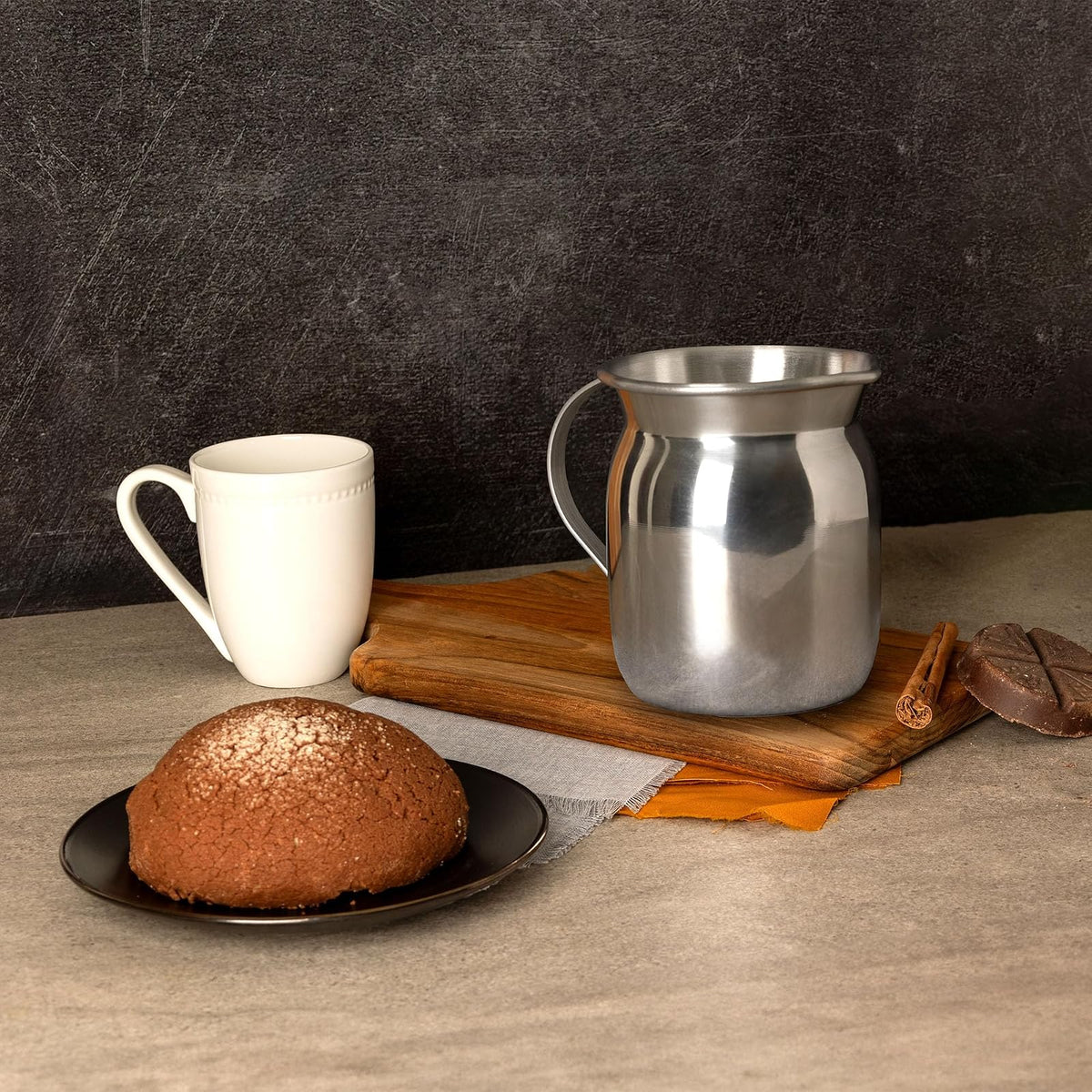 Ekco | Jarra Chocolatera de 1.5 Litros Aluminio Pulido | Cuerpo ligero, Asa remachada, Libre de PFOA, Fácil manejo, Calentamiento uniforme, Agarre ergonómico, Fácil limpieza