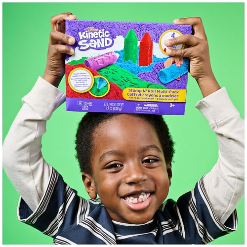 Kinetic Sand, set de ceras Stamp N' Roll con 340 g de arena morada, verde, azul y roja, juguetes para niños pequeños, juguetes de manualidades para niños y niñas a partir de 3 años