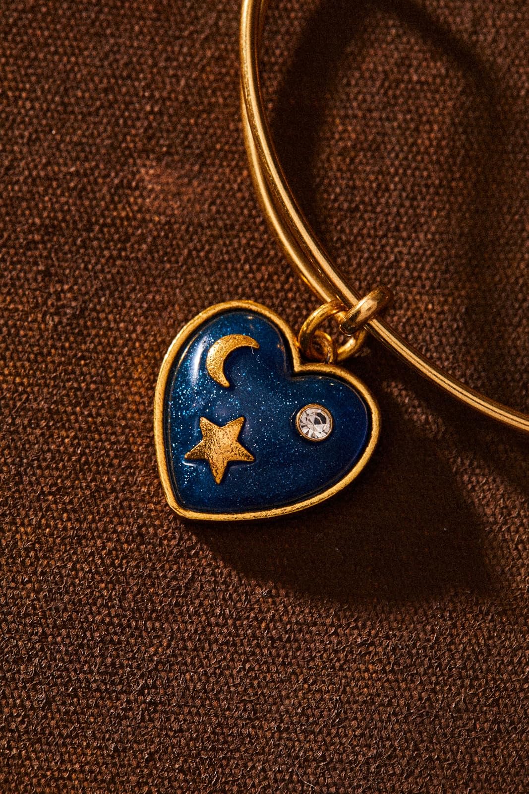 Alex and Ani - pulsera con dije de corazón de vidrio