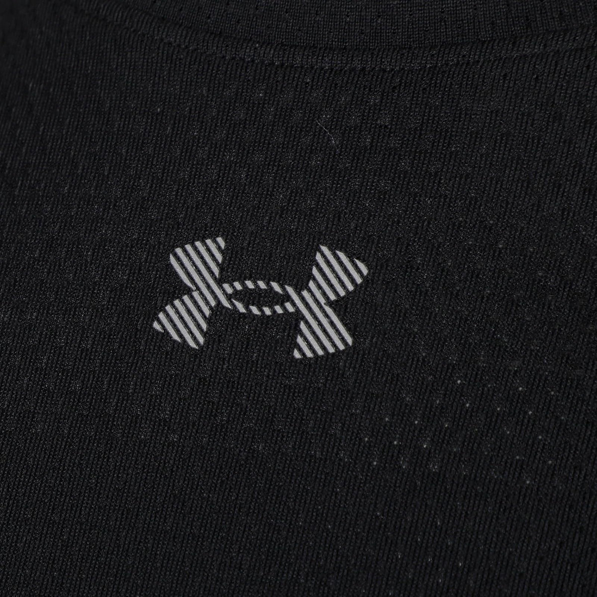 Under Armour Playera Manga Corta para Correr Velociti para Mujer Talla CH Color Negro