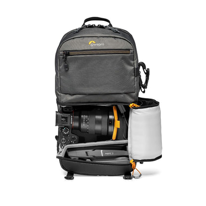 Lowepro Slingshot SL 250 AW III - Bolsa para cámara réflex Digital sin Espejo y DSLR con Acceso QuickDoor y Compartimento para Tablet de 10 Pulgadas, Accesorios para Sony A7, iPad, Surface Pro, 300D