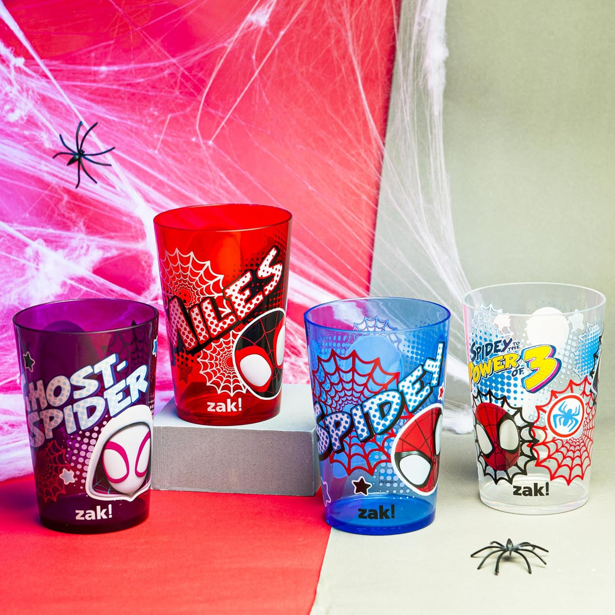 Zak Designs Marvel Spider-Man - Juego de vasos anidables para el hogar, vasos de plástico sin BPA de 14.5 onzas, paquete de 4 (Spidey and His Amazing Friends)