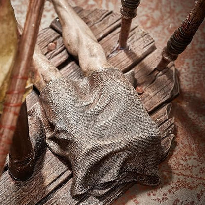 Numskull Silent Hill 2 Figura de pirámide roja 11.6 Pulgadas (29.5 cm) Replica Estatua Coleccionable - Producto Oficial Silent Hill - Edición Limitada