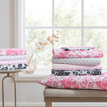 Betsey Johnson - Sábanas de Cama Queen, Suave y Ligera, Resistente a la decoloración y a Las Arrugas (Betseys Toile Black, Queen)