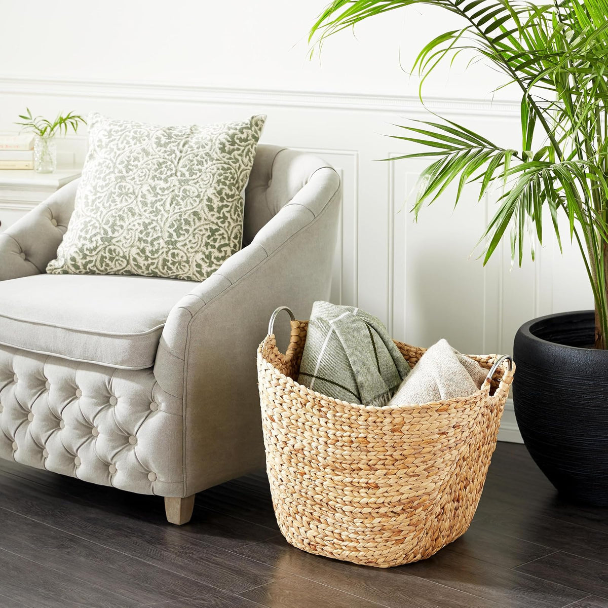 Deco 79 Seagrass Handmade Large Woven Storage Basket with Ring Metal Handles, 21" x 17" x 19", Brown