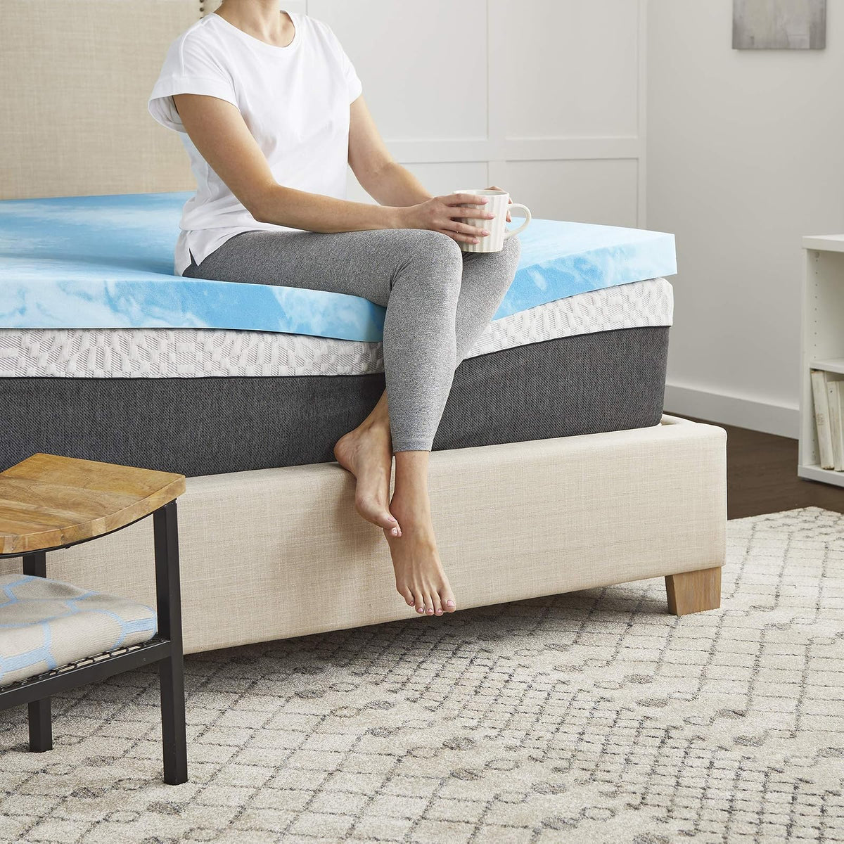 SEALY SealyChill™ - Colchón de Espuma viscoelástica de 2 Pulgadas, Funda Lavable Resistente a los alérgenos, tamaño Queen (F02-00159-QN0), Color Blanco