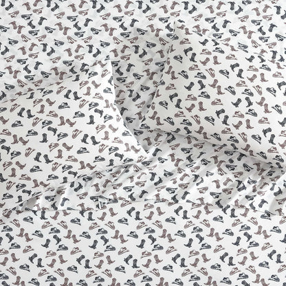 Wrangler - Sábanas de Cama matrimonial, Transpirable y Resistente a Las Arrugas, Incluye Funda y Fundas de Almohada a Juego, Esenciales para recámara (Botas y Sombreros Negros)