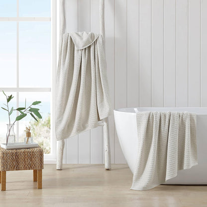 Tommy Bahama - Toallas de baño, Altamente absorbentes y Suaves, Esenciales de baño, Bajas Pelusas, Resistentes a la decoloración, Certificado Oeko-Tex (café Claro del Pacífico Norte, 2 Piezas)