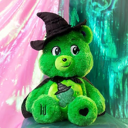 Care Bears x Wicked - Paquete de 2 Peluches (Love-a-Lot as Glinda and Good Luck Bear as Elphaba)