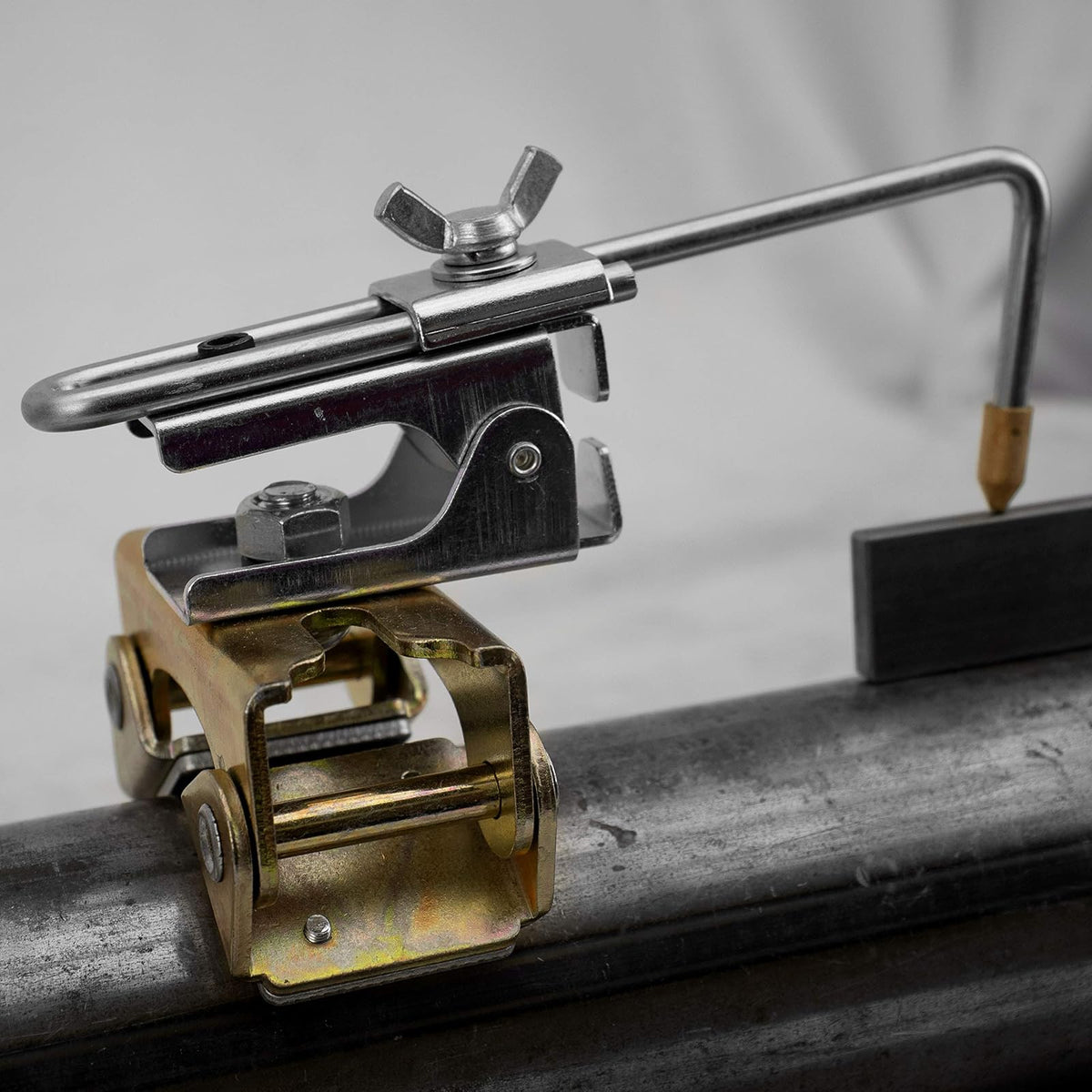 Strong Hand Tools Dedo Magnético De Soldadura AGH230 | Pull Force 35 lbs