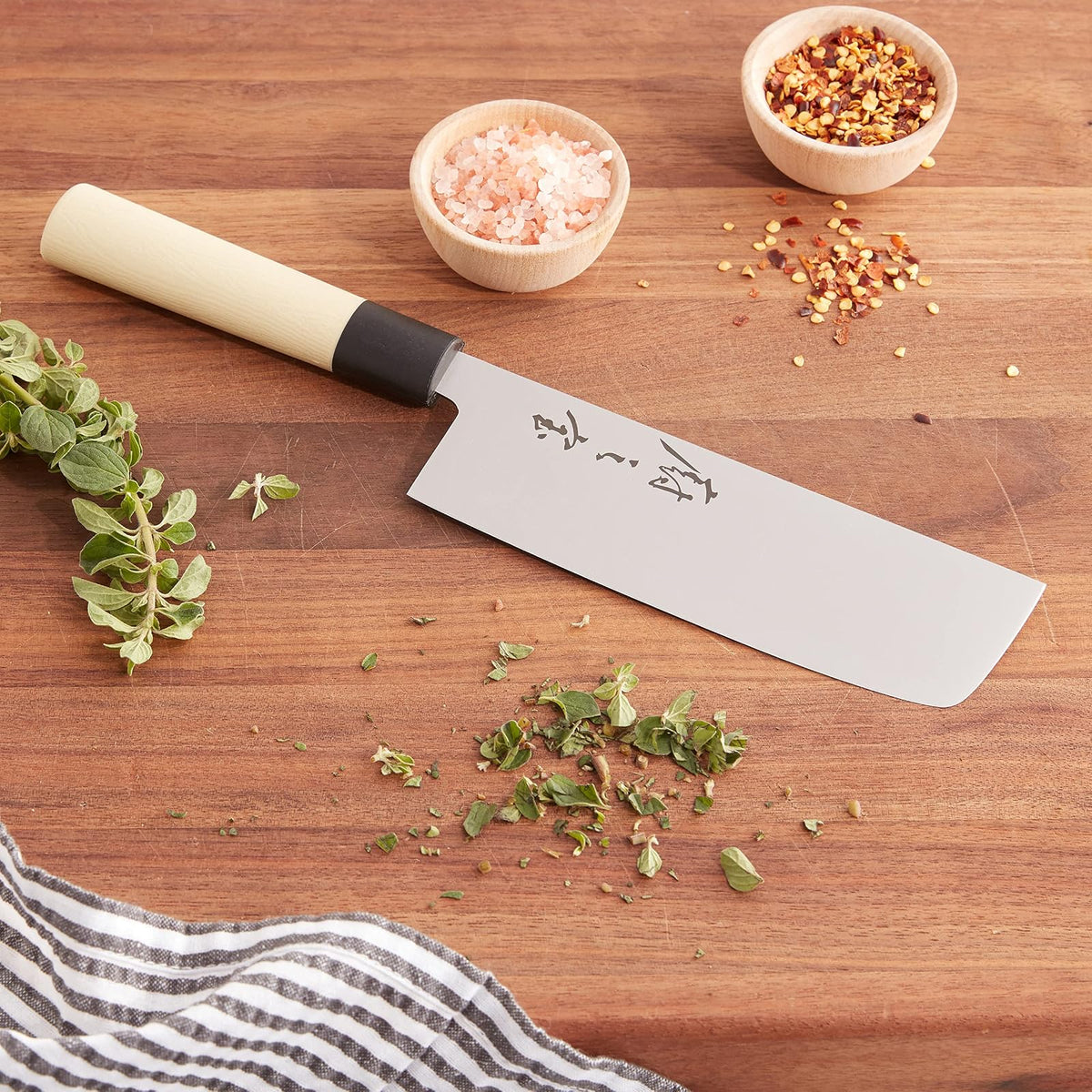 Mercer Culinary Asian Collection Vegetable Nakiri Knife, 7-Inch