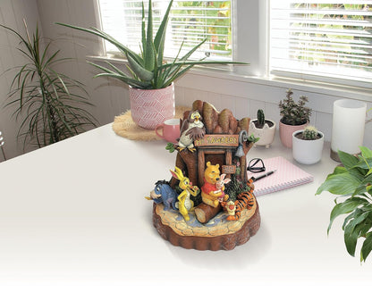Enesco Disney Traditions by Jim Shore Winnie The Pooh Mount Sanders - Figura Tallada por corazón, 7.48 Pulgadas, Multicolor