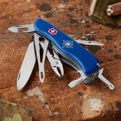 Victorinox Skipper, color Azul, 111 mm, 18 Usos