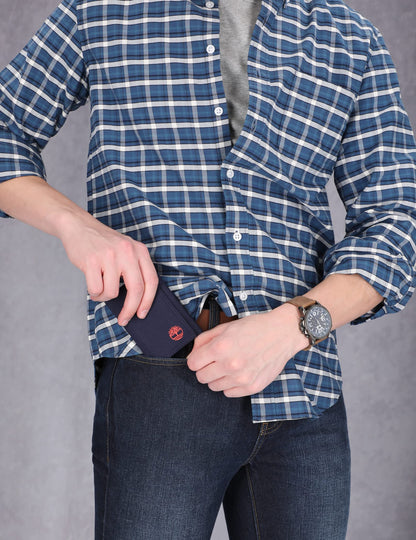 Timberland - Cartera de nailon tríptico para hombre, azul marino, talla única