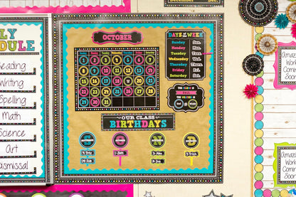 Teacher Created Resources TCR5615 pizarrón con calendario brillante, juego de tablón de anuncios, papel, multi