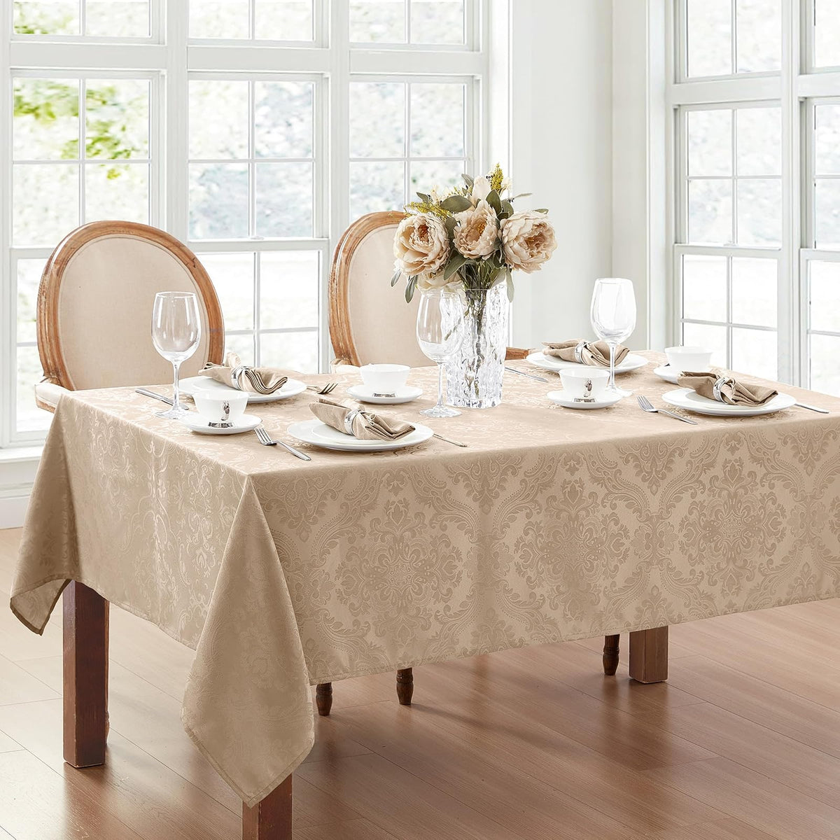 Elrene Home Fashions Caiden Elegance - Mantel de Tela Resistente al Agua, a Las Manchas y a Las Arrugas, Cuadrado de 52 x 52 Pulgadas, Color Gris Pardo