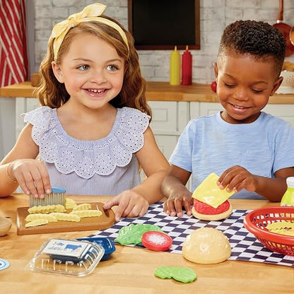 Little Tikes, Creative Chefs Kit de Hamburguesa, Juguetes de Cocina, Incluye Arena Make-It! Mix, 22 Accesorios, +3 Años