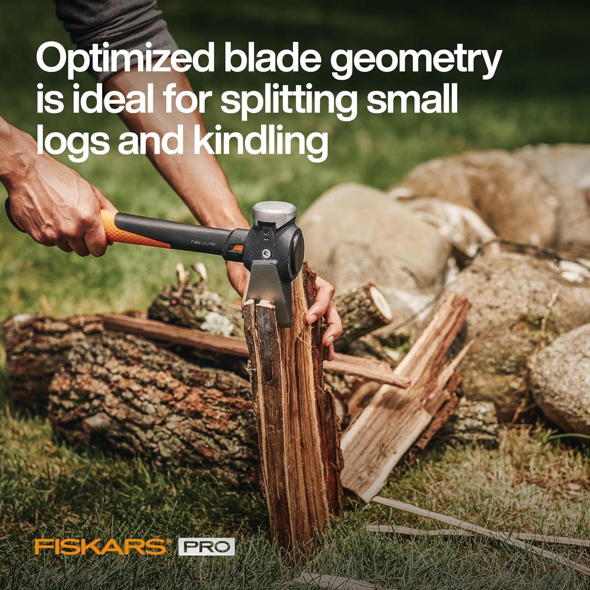 Fiskars Pro IsoCore Maul - Divisor de Madera de 2.5 Libras para Troncos de pequeño tamaño y Kindling con Mango Que Absorbe los Golpes, Negro/Naranja