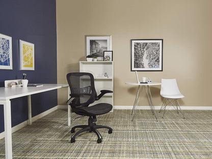 Office Star Riley - Silla de computadora ventilada con Asiento y Respaldo de Malla Transpirable, Base Negra con Negro