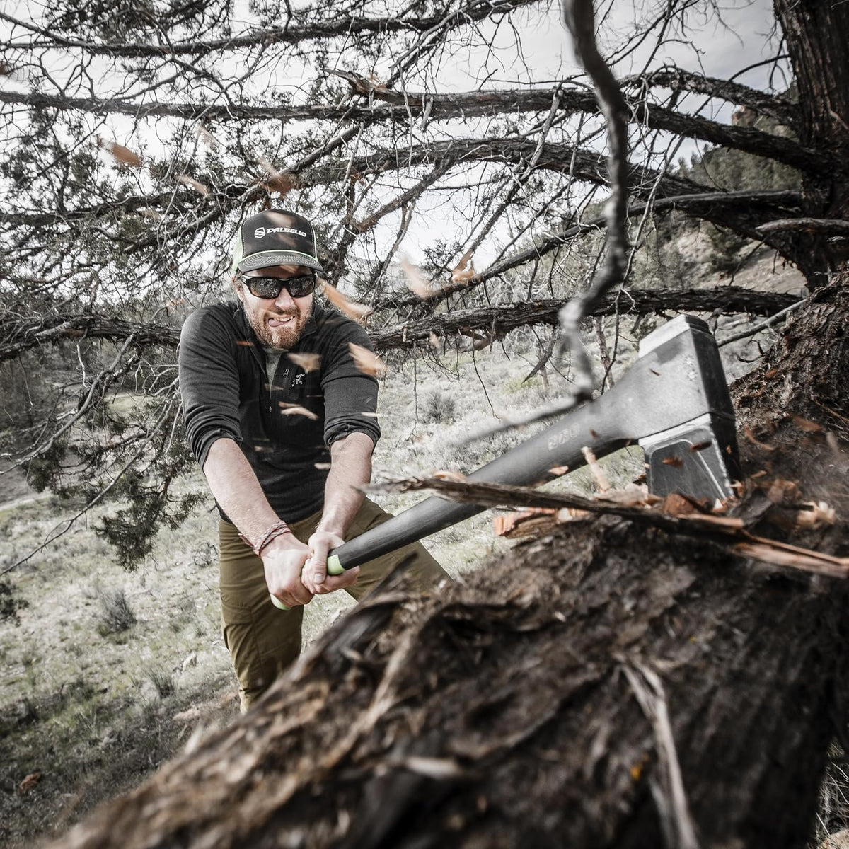 Gerber Gear Freescape Hatchet, hacha de hoja de acero forjado de 17.5 pulgadas con funda para supervivencia, Bushcraft y equipo de campamento, ligera y duradera